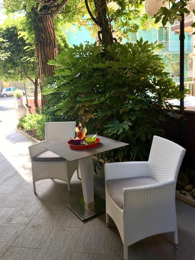Hotel Della Motta Bellaria-Igea Marina Exterior foto
